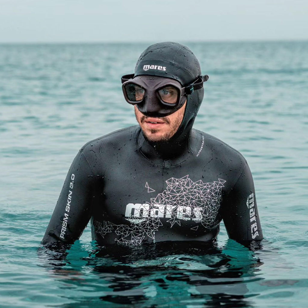 Low Volume Freediving Mask with Wide Field View